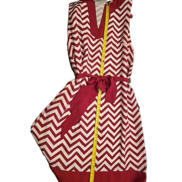Mud Pie Game Day Jersey Dress Red White Chevron Size M NWOT Slip Included - Picture 6 of 15